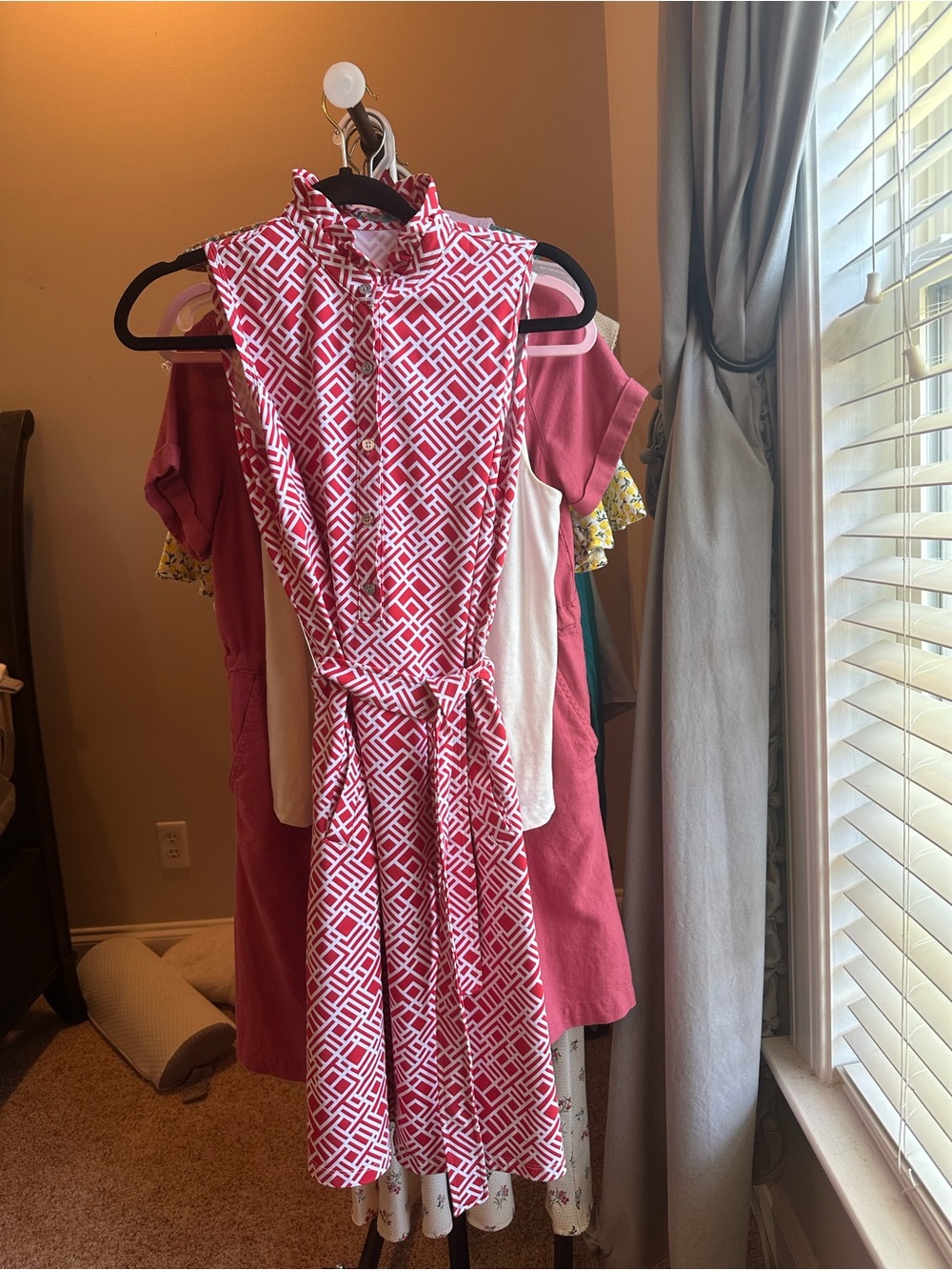 J. McLaughlin Red and White Sleeveless Geo-Print Tie-Waist Dress.  Gamine